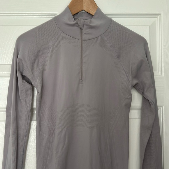 Athleta Momentum Seamless Half-Zip XS - Picture 5 of 14